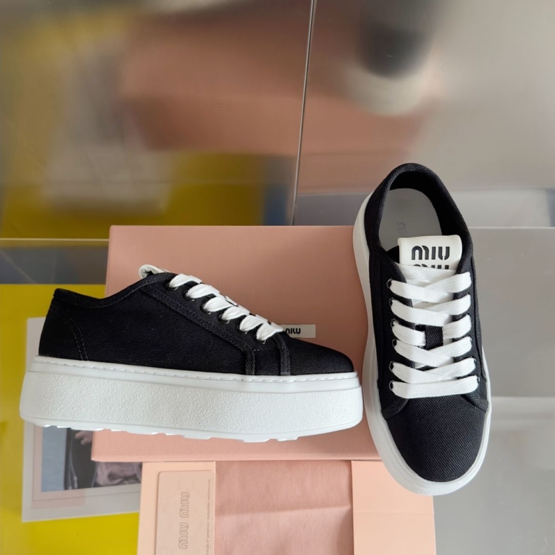 Miu Miu Casual Shoes